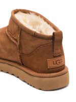 UGG - W Classic Ultra Mini Chestnut - immagine 3