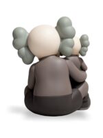 Kaws - Holiday Changbai Mountain Figure (Brown) - immagine 2